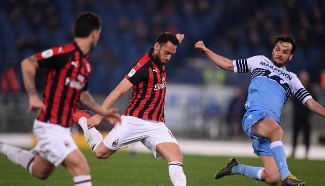 罗马客场逆转AC米兰依然高居意甲榜首的简单介绍