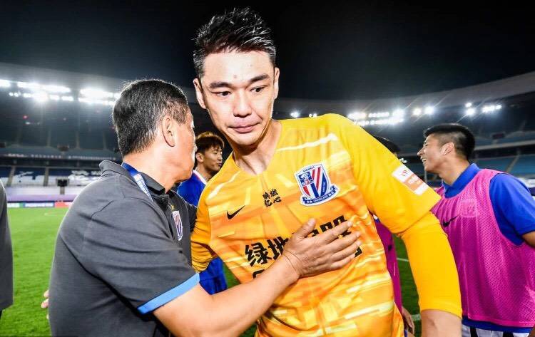 BTi体育-鲁能挑战申花，主场球迷加油呐喊士气高昂的简单介绍